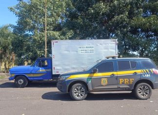 Caminhonete furtada em Uberlândia é recuperada pela PRF poucas horas depois do crime Caminhonete furtada em Uberlândia é recuperada pela PRF poucas horas depois do crime