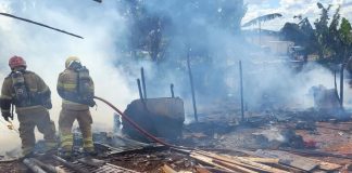 Casa destruída por incêndio no bairro Residencial Integração, em Uberlândia Casa destruída por incêndio no bairro Residencial Integração, em Uberlândia