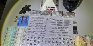 Homem é apreendido com pistola, maconha e haxixe durante operação da PM no bairro Dom Almir, em Uberlândia Homem é apreendido com pistola, maconha e haxixe durante operação da PM no bairro Dom Almir, em Uberlândia