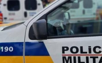 Jovem é detido por tráfico de drogas durante ação em distribuidora de bebidas no Mansour, em Uberlândia Jovem é detido por tráfico de drogas durante ação em distribuidora de bebidas no Mansour, em Uberlândia
