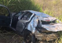 MG: Casal morre em capotamento enquanto viajava da Bahia para São Paulo MG Casal morre em capotamento enquanto viajava da Bahia para São Paulo