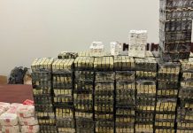 Operação na Estrada: Casal Flagado Transportando R$ 300 Mil em Anabolizantes do Paraguai Operação na Estrada Casal Flagado Transportando R$ 300 Mil em Anabolizantes do Paraguai