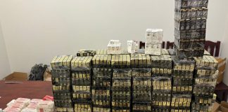 Operação na Estrada: Casal Flagado Transportando R$ 300 Mil em Anabolizantes do Paraguai Operação na Estrada Casal Flagado Transportando R$ 300 Mil em Anabolizantes do Paraguai