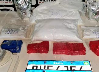 PM Prende Comerciante e Funcionário ao Descobrir Drogas em Distribuidora de Bebidas em Uberlândia PM Prende Comerciante e Funcionário ao Descobrir Drogas em Distribuidora de Bebidas em Uberlândia
