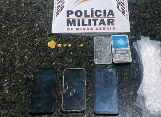 Polícia Militar realiza operação em Prata e prende dois por tráfico de drogas no bairro Esperança Polícia Militar realiza operação em Prata e prende dois por tráfico de drogas no bairro Esperança