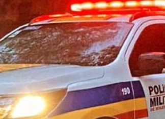 Tráfico de drogas: Dupla é presa no bairro Minas Gerais, em Uberlândia Tráfico de drogas: Dupla é presa no bairro Minas Gerais, em Uberlândia