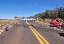 Tragédia na MGC-452: Mulher de 43 anos falece em acidente com carreta em Uberlândia Tragédia na MGC-452 Mulher de 43 anos falece em acidente com carreta em Uberlândia