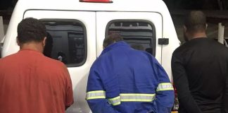 Trio é detido em Uberaba após ser flagrado com carreta furtada e carga de sementes de R$ 800 mil Trio é detido em Uberaba após ser flagrado com carreta furtada e carga de sementes de R$ 800 mil