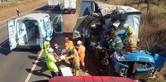 Acidente em Patrocínio: Caminhão colide com carreta e deixa dois feridos Acidente em Patrocínio: Caminhão colide com carreta e deixa dois feridos