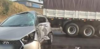 Acidente no Anel Viário Ayrton Senna: motorista morre em batida com caminhão em Uberlândia Acidente no Anel Viário Ayrton Senna: motorista morre em batida com caminhão em Uberlândia