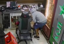 Ex-funcionário é flagrado furtando bar pela quinta vez em seis meses Ex-funcionário é flagrado furtando bar pela quinta vez em seis meses