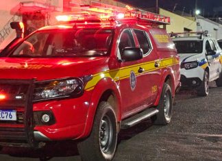 Mulher morre vítima de afogamento em piscina residencial no Santa Mônica, em Uberlândia Mulher morre vítima de afogamento em piscina residencial no Santa Mônica, em Uberlândia