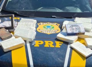 Passageiro de Ônibus É Detido na BR-365 com Cocaína Avaliada em Cerca de R$ 2 Milhões Passageiro de Ônibus É Detido na BR-365 com Cocaína Avaliada em Cerca de R$ 2 Milhões