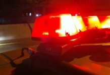 Suspeito é detido após fuga e tentativa de ocultar drogas no bairro Maravilha, em Uberlândia Suspeito é detido após fuga e tentativa de ocultar drogas no bairro Maravilha, em Uberlândia