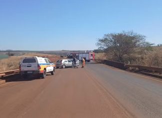Acidente na MGC-464 resulta em morte de homem; outra vítima é resgatada por helicóptero Acidente na MGC-464 resulta em morte de homem; outra vítima é resgatada por helicóptero
