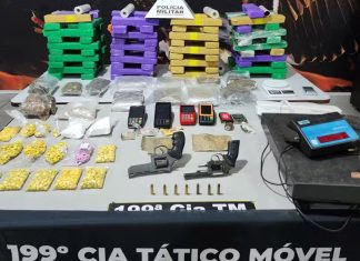 Casal usa pitbull para atacar policial durante tentativa de fuga em Uberlândia Casal usa pitbull para atacar policial durante tentativa de fuga em Uberlândia