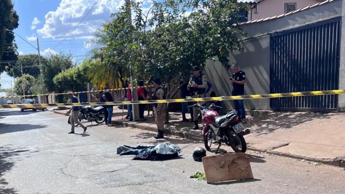 Conflito por imóvel resulta em morte no bairro Jardim Canaã, em Uberlândia Conflito por imóvel resulta em morte no bairro Jardim Canaã, em Uberlândia