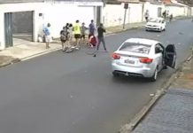 Criança de 7 Anos Fica Ferida em Acidente com Moto em Uberlândia Criança de 7 Anos Fica Ferida em Acidente com Moto em Uberlândia