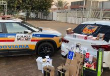 Flagra em Uberlândia: Veículo apreende R$ 25 mil em mercadorias do Paraguai Flagra em Uberlândia: Veículo apreende R$ 25 mil em mercadorias do Paraguai