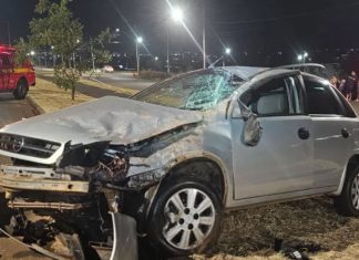 Jovem Morre em Uberlândia Após Acidente de Capotamento no Bairro Luizote IV Jovem Morre em Uberlândia Após Acidente de Capotamento no Bairro Luizote IV