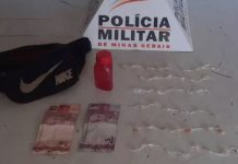 Mulher é Detida com 43 Pedras de Crack Durante Patrulhamento no Bairro São Jorge, em Uberlândia Mulher é Detida com 43 Pedras de Crack Durante Patrulhamento no Bairro São Jorge, em Uberlândia