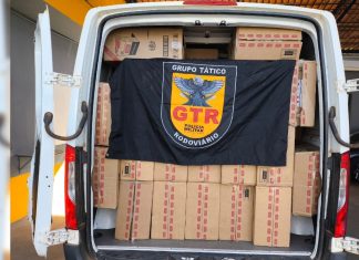 Polícia apreende homem com 900 mil cigarros ilegais em Patos de Minas Polícia apprehende homem com 900 mil cigarros ilegais em Patos de Minas