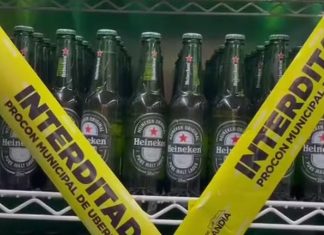 Procon Uberlândia interditou mais de 500 garrafas de cerveja vencida durante fiscalização Procon Uberlândia interditou mais de 500 garrafas de cerveja vencida durante fiscalização