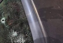 Professor tem carro atingido por tiros após acusações de estupro em escola pública em MG Professor tem carro atingido por tiros após acusações de estupro em escola pública em MG