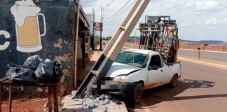 Acidente Rodoviário Afeta Fornecimento de Energia no Bairro Santa Cruz, em Lagoa Formosa Acidente Rodoviário Afeta Fornecimento de Energia no Bairro Santa Cruz, em Lagoa Formosa