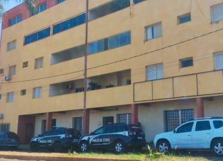 Celular de familiares do pai que sumiu com os filhos é apreendido pela polícia Celular de familiares do pai que sumiu com os filhos é apreendido pela polícia