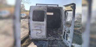 Incêndio em Ambulância Se Alastra para Área de Pastagem Incêndio em Ambulância Se Alastra para Área de Pastagem