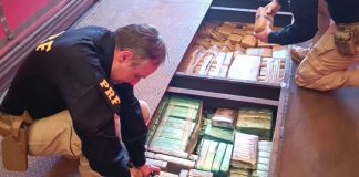 Operação da PRF Resulta na Apreensão de 300 kg de Drogas na BR-262, em Uberaba Operação da PRF Resulta na Apreensão de 300 kg de Drogas na BR-262, em Uberaba