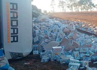 Rodotrem de cervejas tomba na MGC-497, em Iturama; felizmente, sem vítimas Rodotrem de cervejas tomba na MGC-497, em Iturama; felizmente, sem vítimas