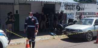 Tragédia em Araguari: Homem é Assassinado a Tiros na Frente do Filho de 4 Anos em Borracharia Tragédia em Araguari: Homem é Assassinado a Tiros na Frente do Filho de 4 Anos em Borracharia