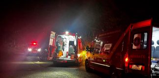 Acidente Grave em Uberaba: Caminhão Vira e Motorista é Resgatado Acidente Grave em Uberaba: Caminhão Vira e Motorista é Resgatado