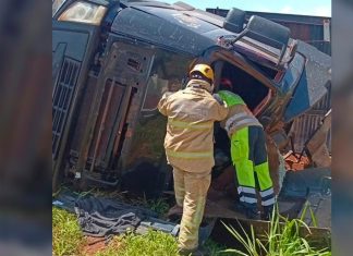Acidente fatal no Triângulo: Caminhoneiro morre e dois feridos em grave batida Acidente fatal no Triângulo: Caminhoneiro morre e dois feridos em grave batida