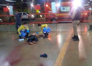 Briga entre Moradores de Rua Resulta em Esfaqueamento na Rodoviária de Uberlândia Briga entre Moradores de Rua Resulta em Esfaqueamento na Rodoviária de Uberlândia