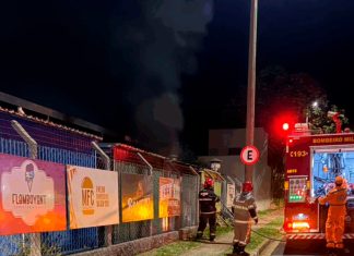 Incêndio Devastador em Food Trucks em Uberaba: Pastelaria em Chamas Deixa Ferido Incêndio Devastador em Food Trucks em Uberaba: Pastelaria em Chamas Deixa Ferido