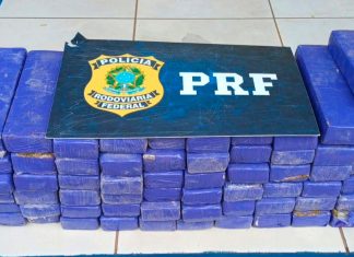 Motorista Detido com 52 kg de Maconha na BR-050 em Uberlândia Motorista Detido com 52 kg de Maconha na BR-050 em Uberlândia