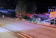 Motorista Foge Após Derrubar Poste na MGC-354 em Presidente Olegário Motorista Foge Após Derrubar Poste na MGC-354 em Presidente Olegário