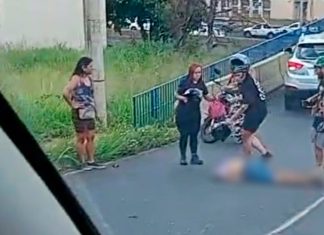 Acidente no Viaduto de Uberlândia: Duas Pessoas Feridas em Choque entre Motos e Carro Acidente no Viaduto de Uberlândia: Duas Pessoas Feridas em Choque entre Motos e Carro