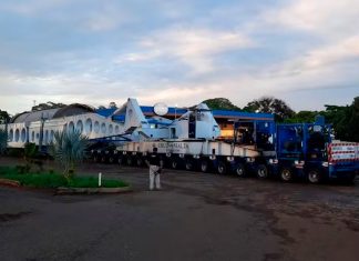 Após quase uma semana de pausa, megacarga volta a cruzar a BR-365; veja rotas e horários Após quase uma semana de pausa, megacarga volta a cruzar a BR-365; veja rotas e horários