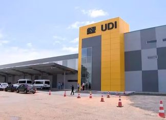Avião da Azul Realiza Pouso Não Programado em Uberlândia sem Emergência Avião da Azul Realiza Pouso Não Programado em Uberlândia sem Emergência