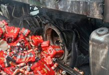 Carreta de Cerveja em Chamas Bloqueia BR-050 em Araguari Carreta de Cerveja em Chamas Bloqueia BR-050 em Araguari
