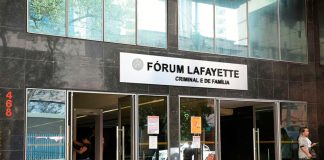 Furto na Polícia Civil: Servidora é Acusada de Subtrair 200 Armas em MG Furto na Polícia Civil: Servidora é Acusada de Subtrair 200 Armas em MG