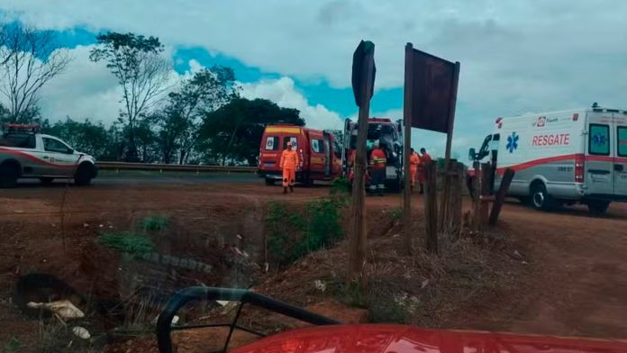 Homem Abandonado às Margens da BR-262 Morre Durante Resgate em Uberaba Homem Abandonado às Margens da BR-262 Morre Durante Resgate em Uberaba