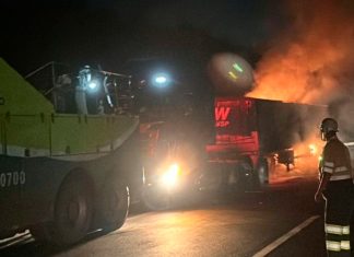 Incêndio em Caminhão Causa Interdição Parcial da BR-050 em Araguari Incêndio em Caminhão Causa Interdição Parcial da BR-050 em Araguari