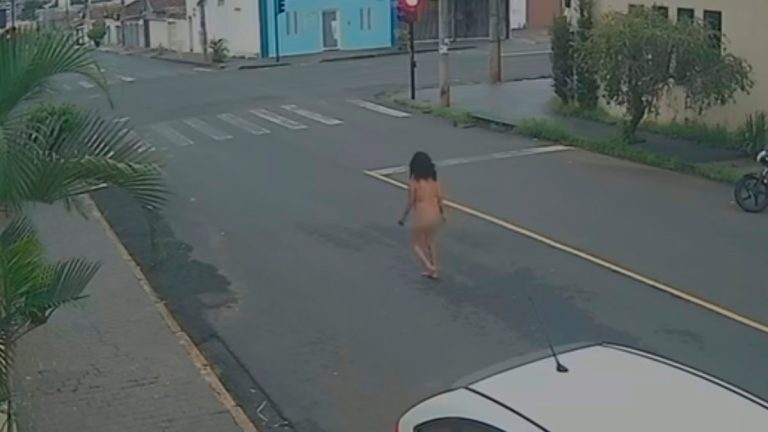 Moradores se surpreendem com mulher andando sem roupas no Santa Mônica, em Uberlândia