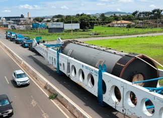 Patos de Minas Recebe Carreta Gigante que Seguirá para Uberlândia na Sexta-feira Patos de Minas Recebe Carreta Gigante que Seguirá para Uberlândia na Sexta-feira