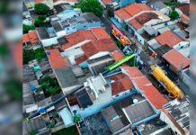 Guindaste Tombado Interdita 27 Residências e Custo da Operação Pode Chegar a R$ 150 Mil Guindaste Tombado Interdita 27 Residências e Custo da Operação Pode Chegar a R$ 150 Mil